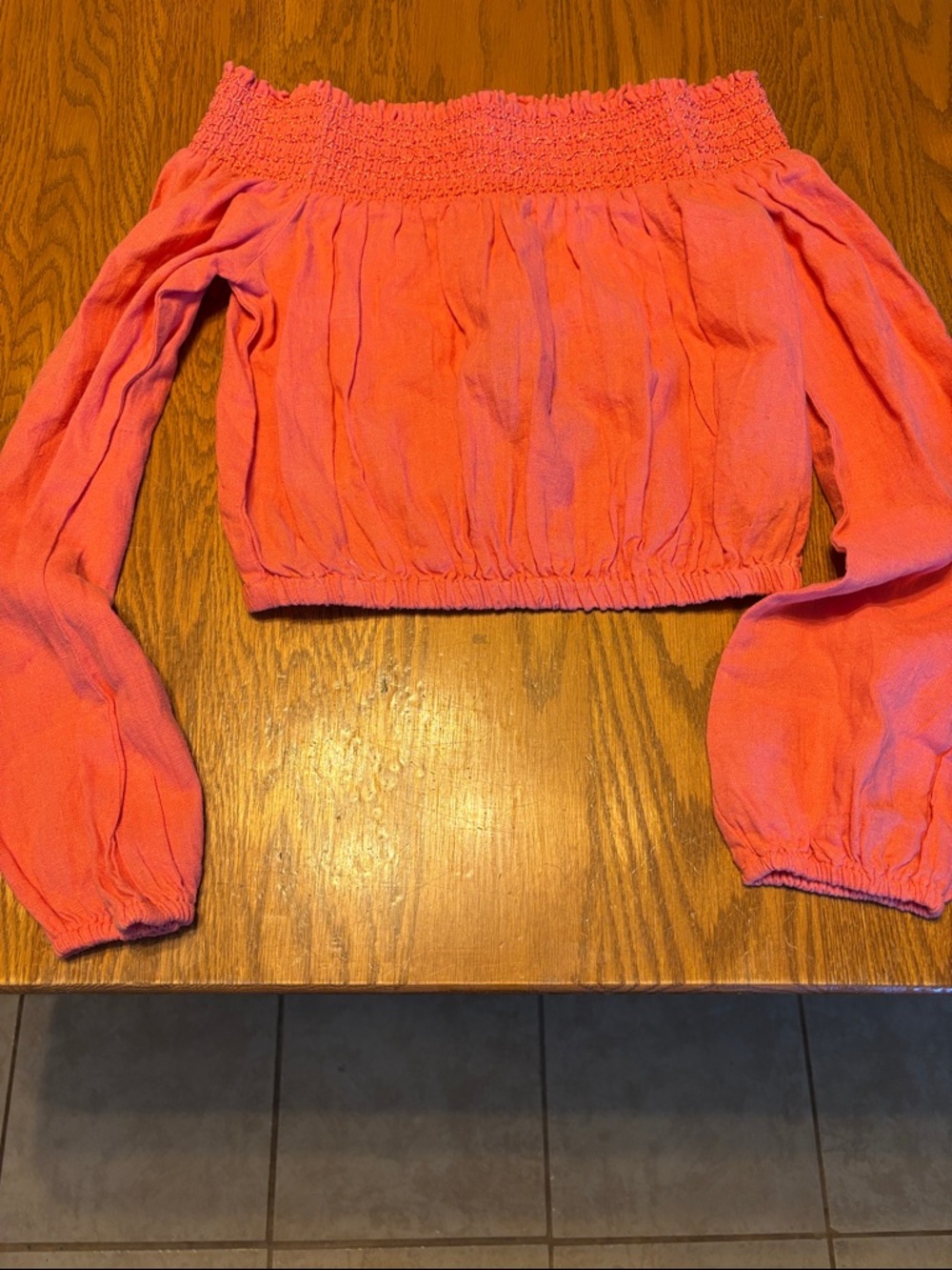 Guess crop top